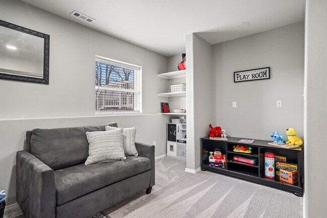 Foto del edificio - 1619 Ruby Ct