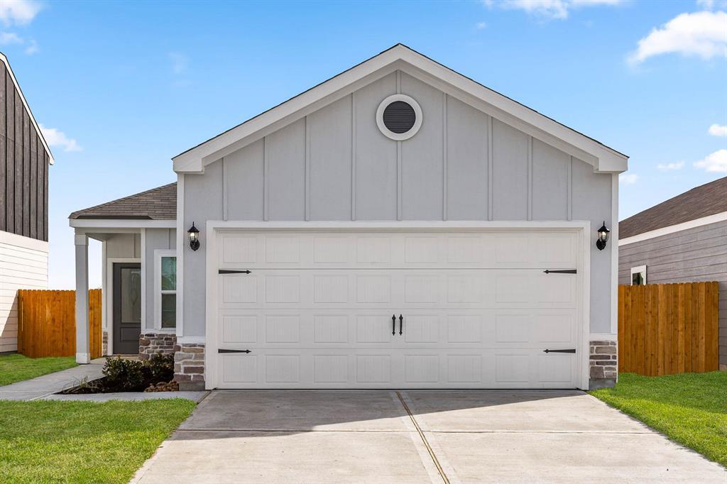 Foto principal - 6406 Elm St