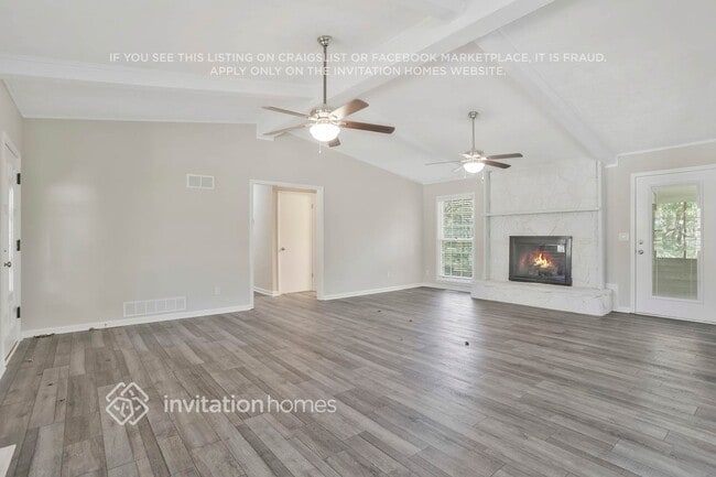 Foto del edificio - 3647 Mill Lake Dr