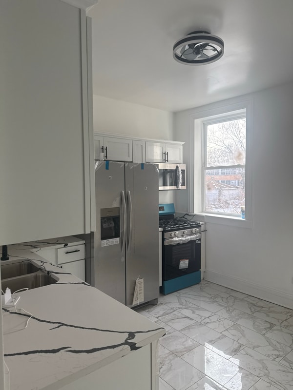 Building Photo - 6716 S Indiana Ave