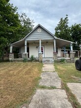 Building Photo - 116 E Jackson Ave