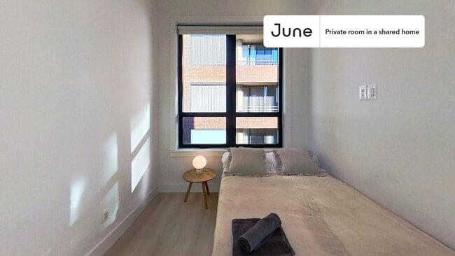 Foto del edificio - Room in Shared 4 bed/2 bath home