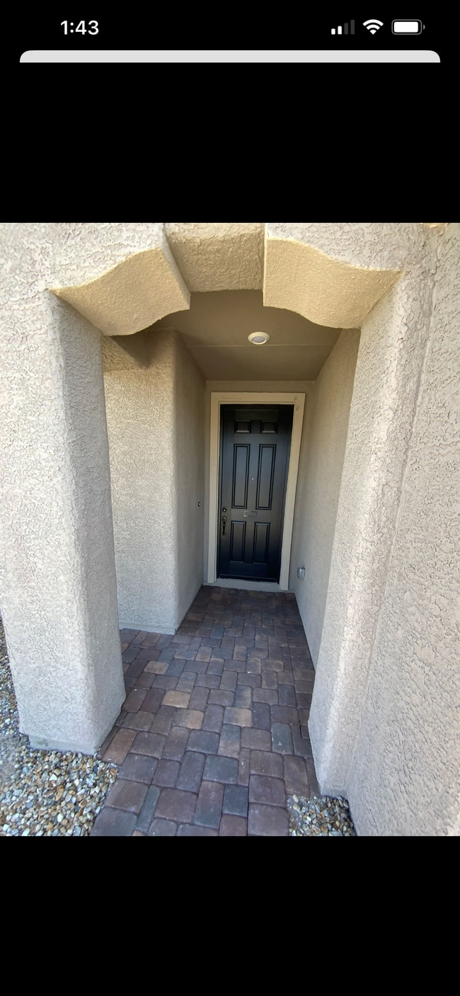 Building Photo - 6810 Laguna Blanca St