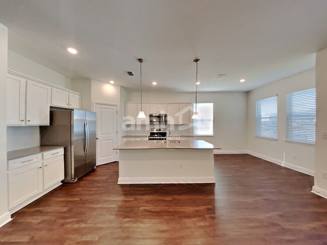 Building Photo - 6237 Emerald Hls Wy