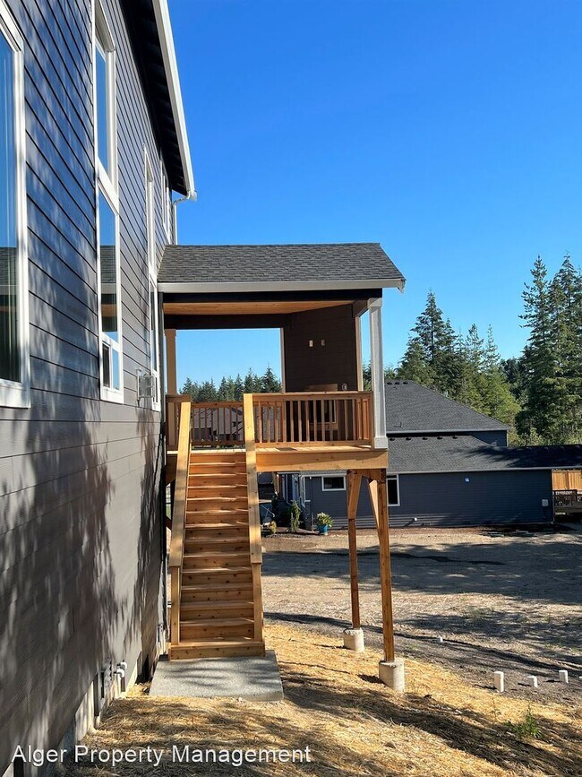 5 br, 4.5 bath House 5486 Skyfall Place NW House Rental in