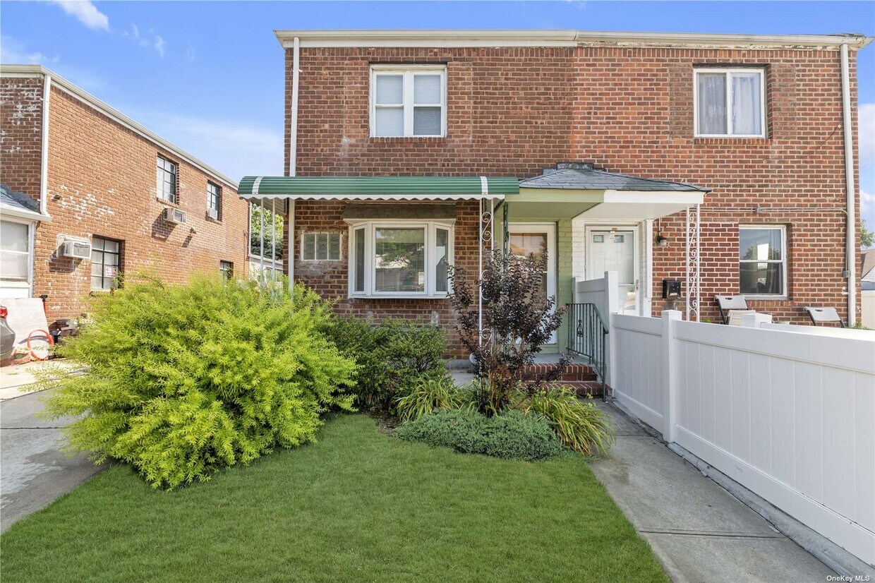 Primary Photo - 77-35 249th St