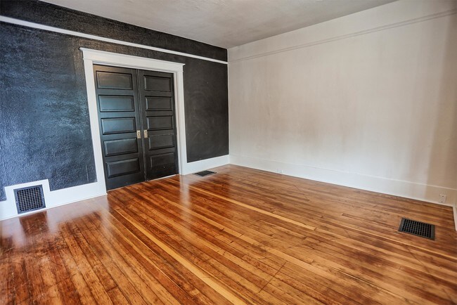 Foto del edificio - 1001 S 11th St