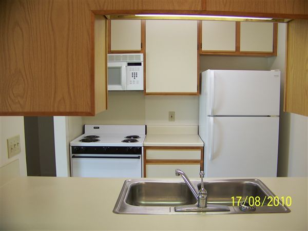 Building Photo - 308 Willow Ln