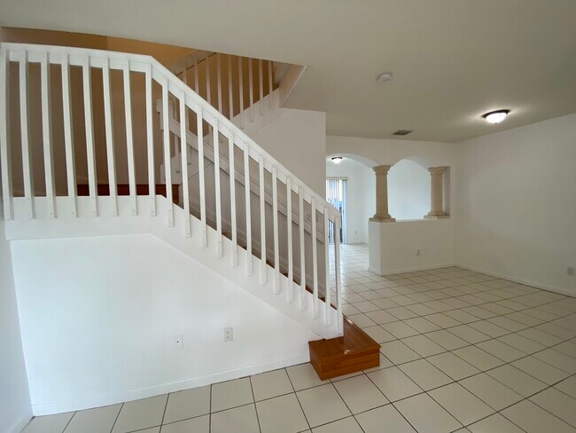 Foto del edificio - 1414 SE 26th Ct