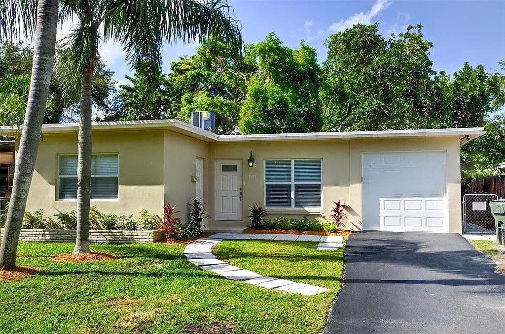 Foto principal - 1835 Park Ln