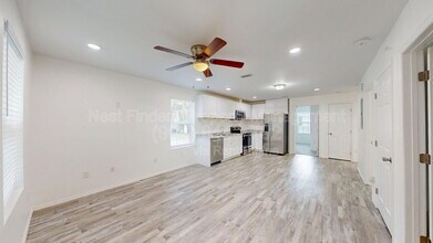 Building Photo - 2220 Flesher Ave