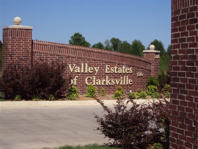 Building Photo - 1620 Dunwood Dr