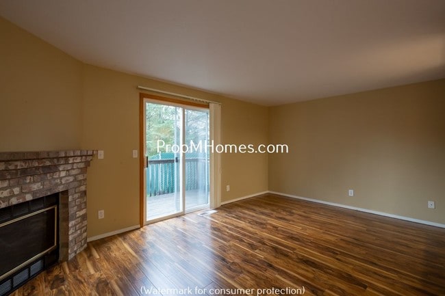 Building Photo - 15452 SW Donna Ct