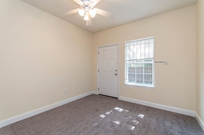 Foto del edificio - 1843 N 18th St