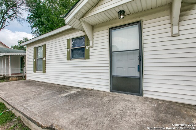 Building Photo - 218 Felisa St