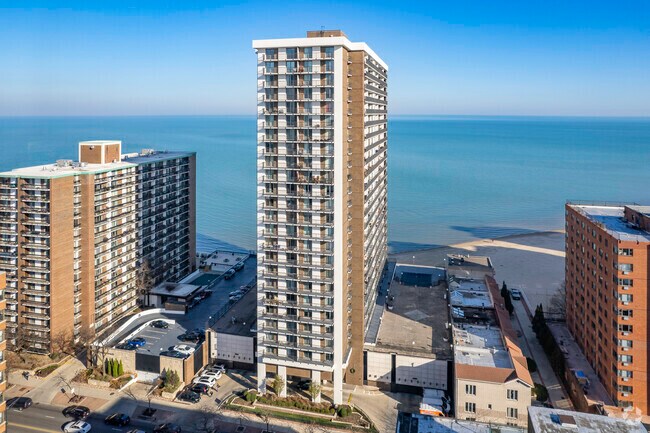 Thorndale Beach South Condominiums