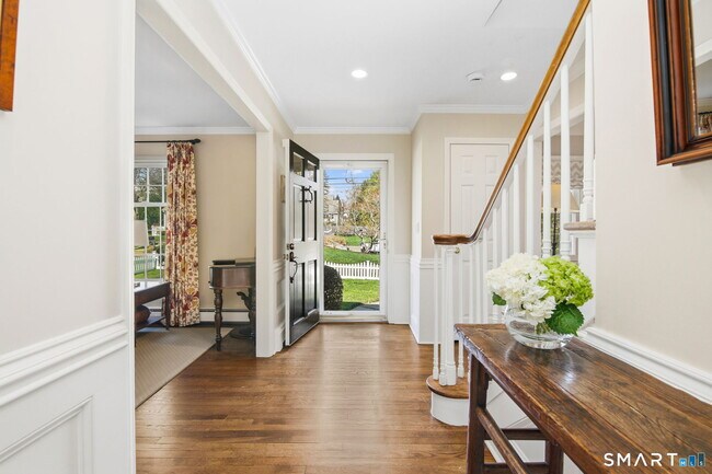 Foto del edificio - 40 Fairview Ave