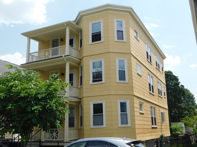 Foto del edificio - 145 Dudley St