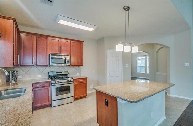 Building Photo - 9835 Onyx Trail Dr