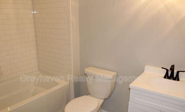 Foto del edificio - 801 Moss St