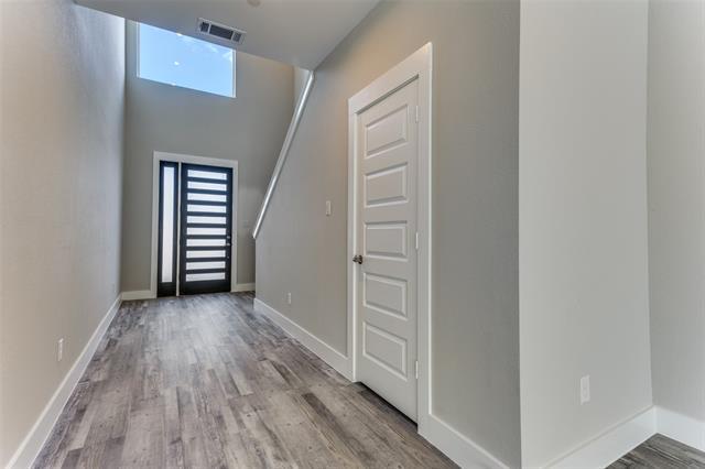 Building Photo - 3017 Mayeda Cir