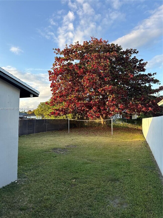 Foto del edificio - 10335 SW 181st St