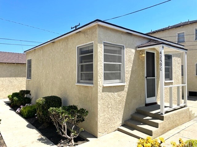 Primary Photo - 4259 W Broadway