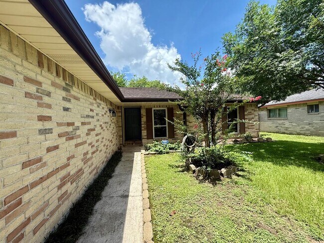 Foto del edificio - 9407 Pinole Ln