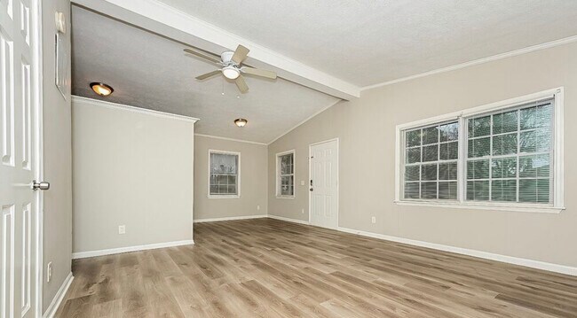 Building Photo - 1507 Rupert Rd