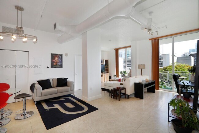 Foto del edificio - 444 NE 30th St