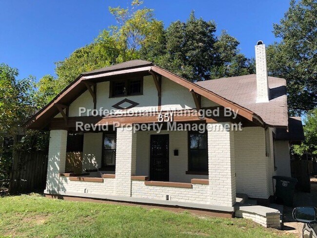 Foto del edificio - 851 E. Parkway S.