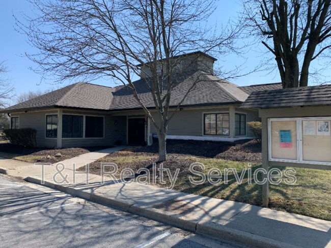Foto del edificio - 4371 Village Pkwy Cir W