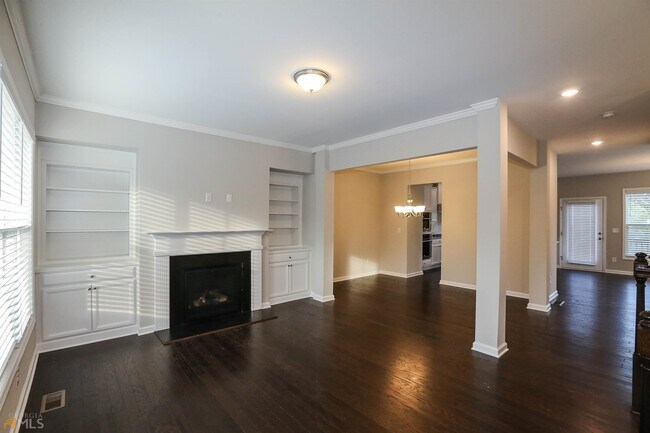 Building Photo - 591 Sunset Park Dr