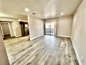 Building Photo - 5295 Indian River Dr