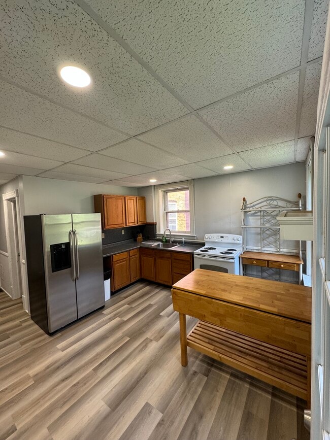 Building Photo - 238 11th St