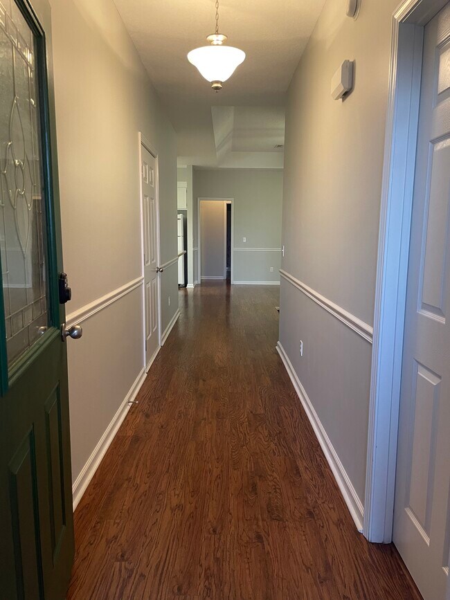 Building Photo - 203 Camden Drive