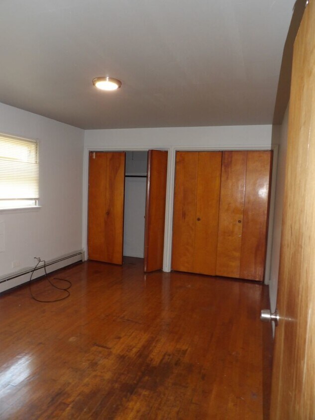 Foto del edificio - 7820 S South Shore Dr