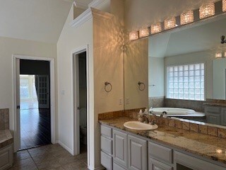 Foto del edificio - 8104 San Antonio Ave