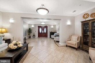 Building Photo - 625 Quarry View Ct