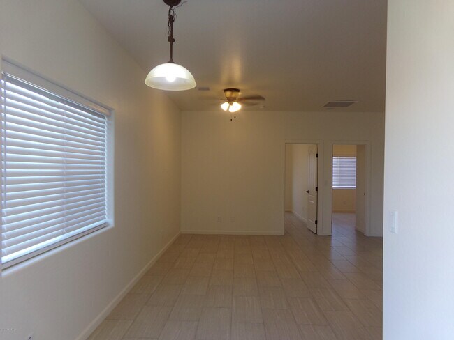 Building Photo - 8483 Spouse Dr