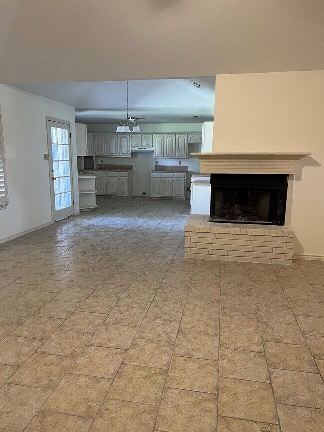 Foto del edificio - 1218 Saint John Loop