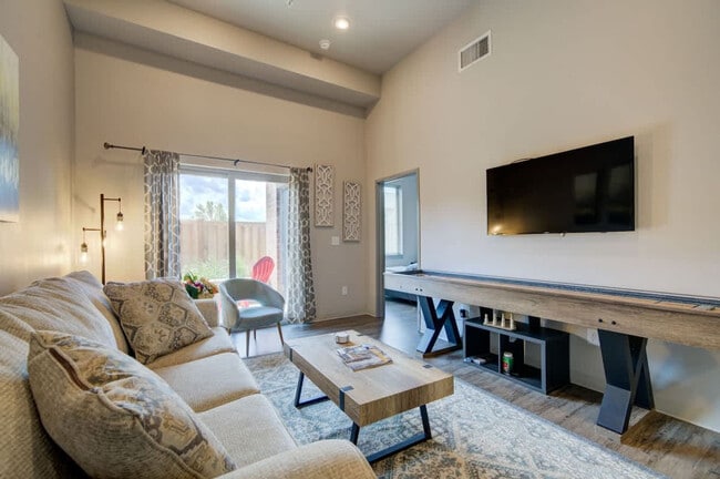 Building Photo - 2210 Remington Way