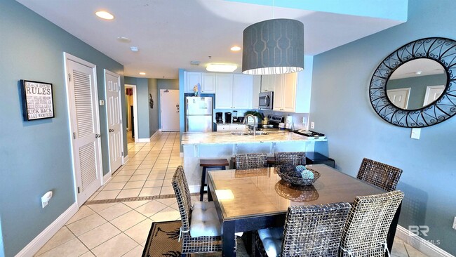 Foto del edificio - 455 E Beach Blvd