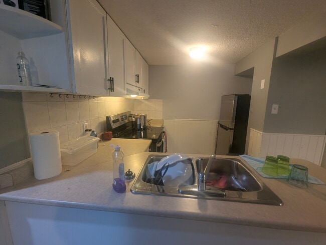 Building Photo - 45 Aberfeldy Cres