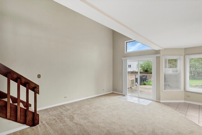 Building Photo - 1802 McCormick Ln