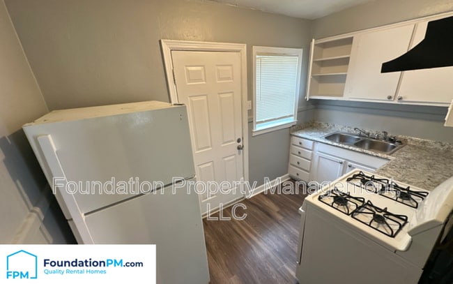 Building Photo - 1442 Semmes St