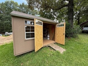 Building Photo - 11928 Hairston Dr