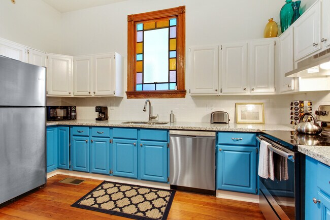 Foto del edificio - 8125 Green St