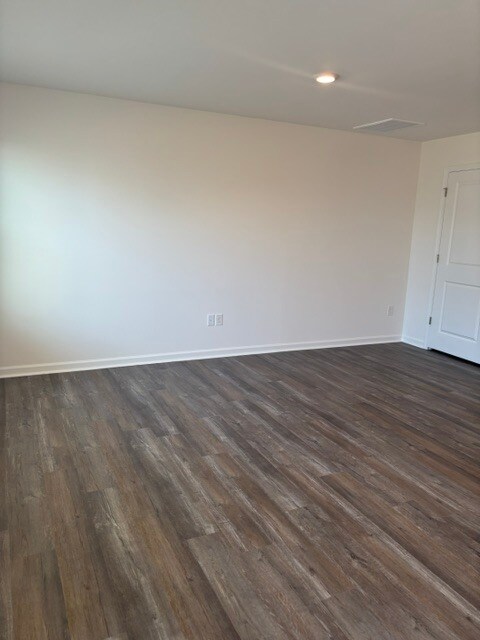 Building Photo - 45 Sweet Mdw Rd