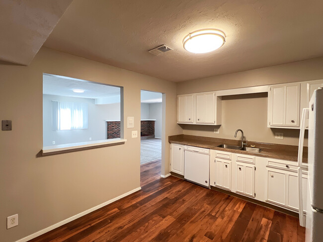 Interior Photo - Cedar Heights